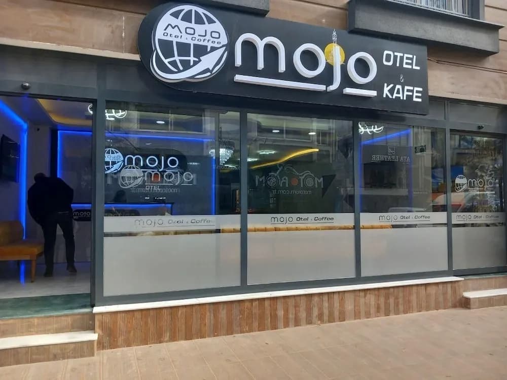 Mojo Otel Alsancak