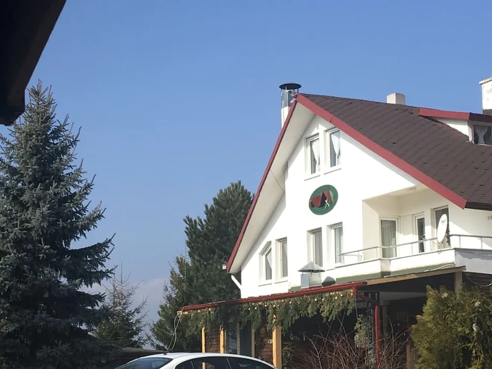 Konaklama yerinin ön cephesi