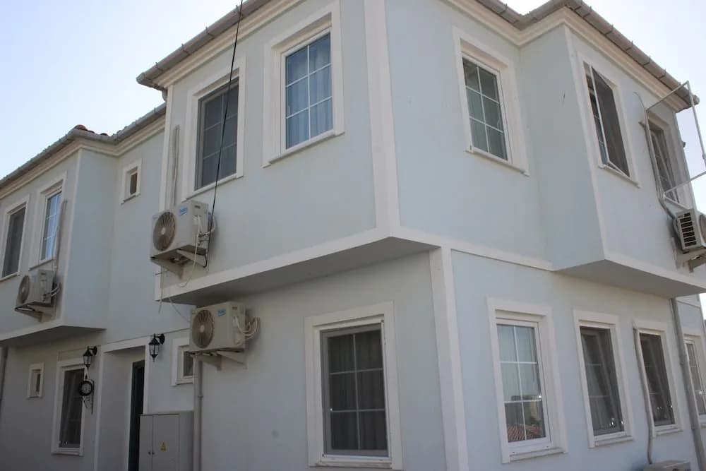 Konaklama yerinin ön cephesi