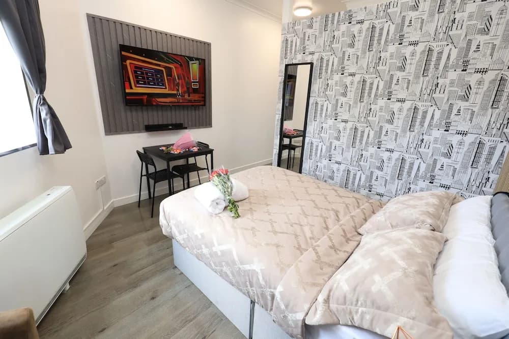 VR Apartments