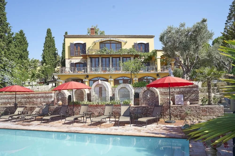 Villa Taraca Alaçatı Romantik Hotel