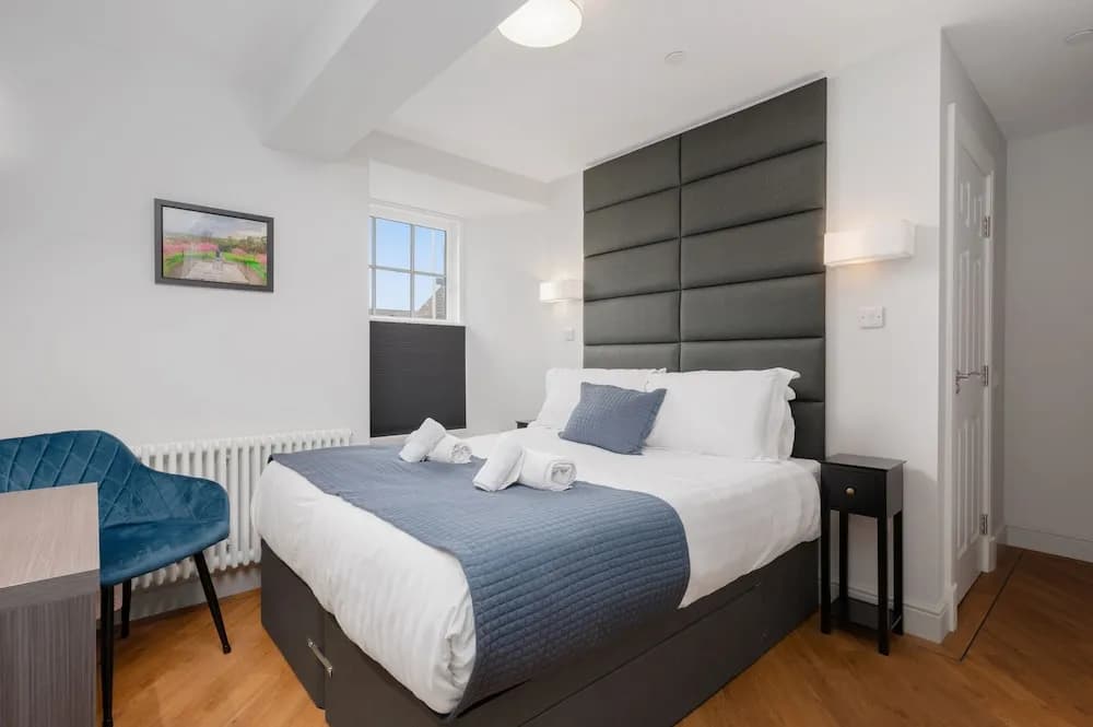 316 Reid's Corner - By Stay Dunfermline