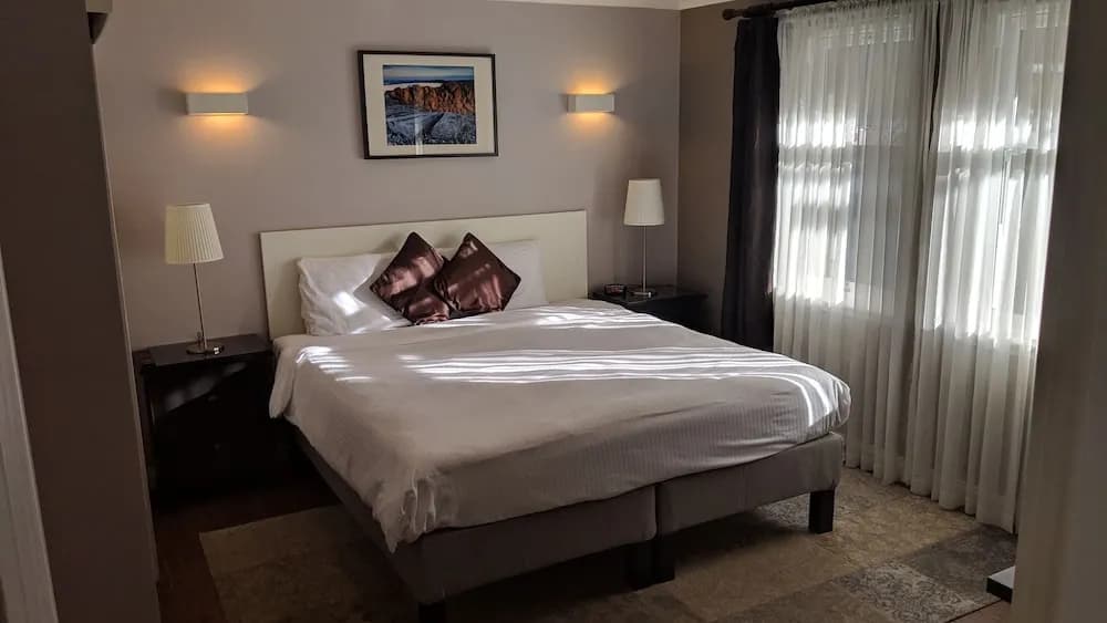 Maclean Guest House