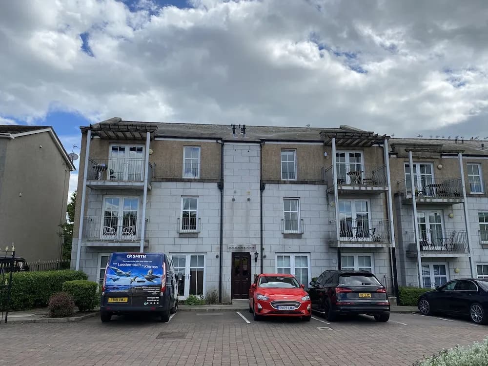 Orange Apartments - 150e Rusbislaw Mansions