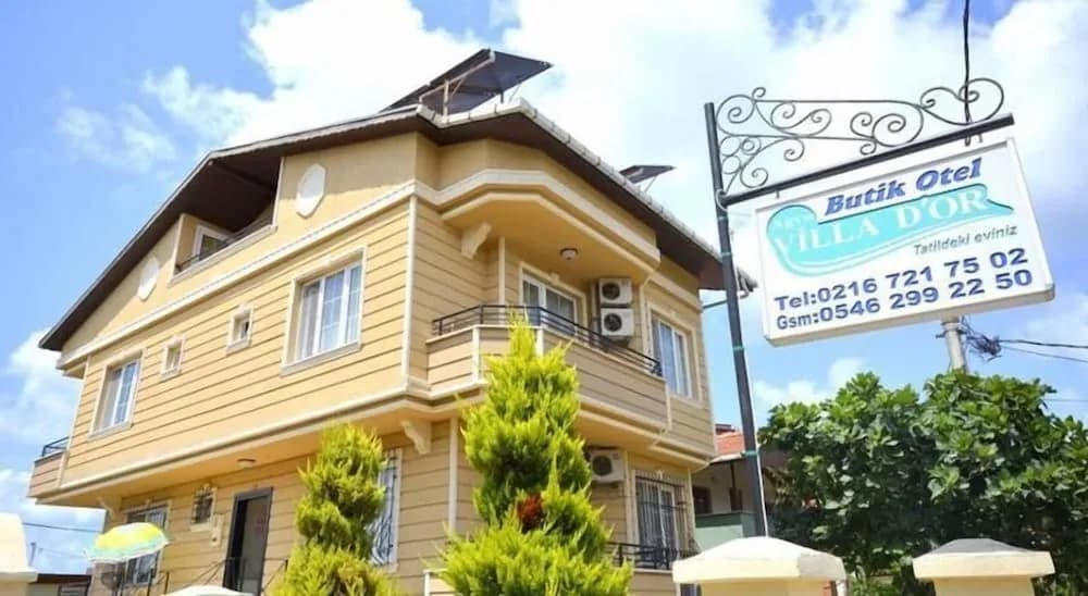 Konaklama yerinin ön cephesi