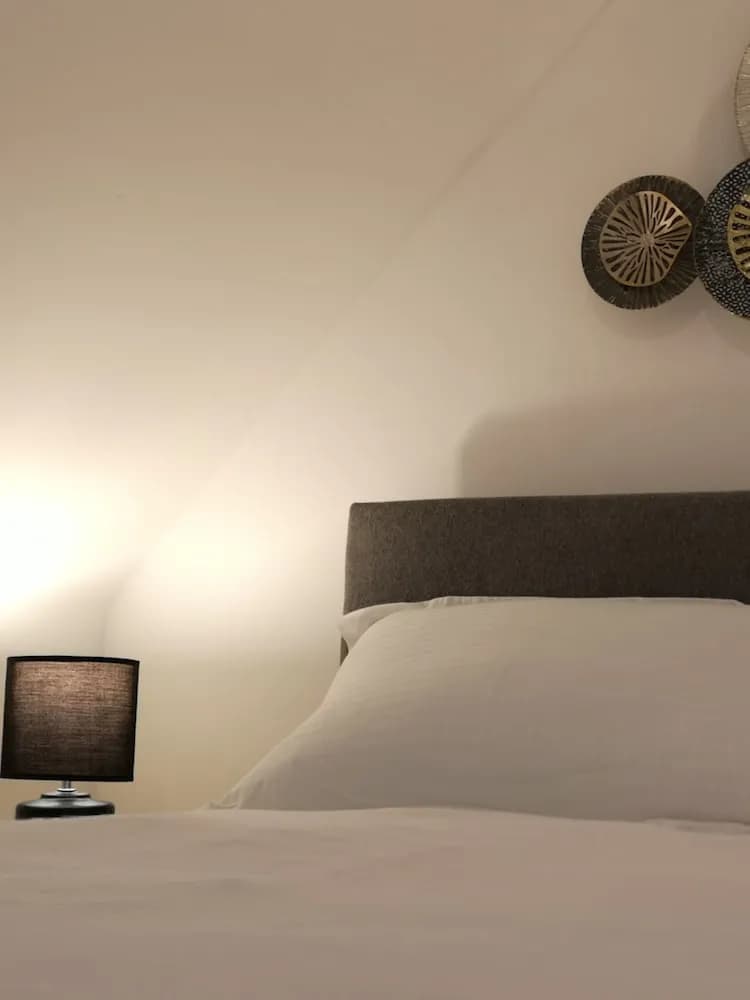 Silver City Apartments, Historic Apartment