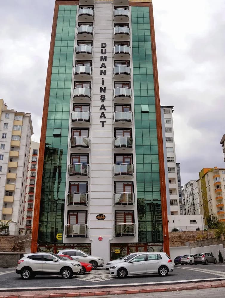 Konaklama yerinin ön cephesi