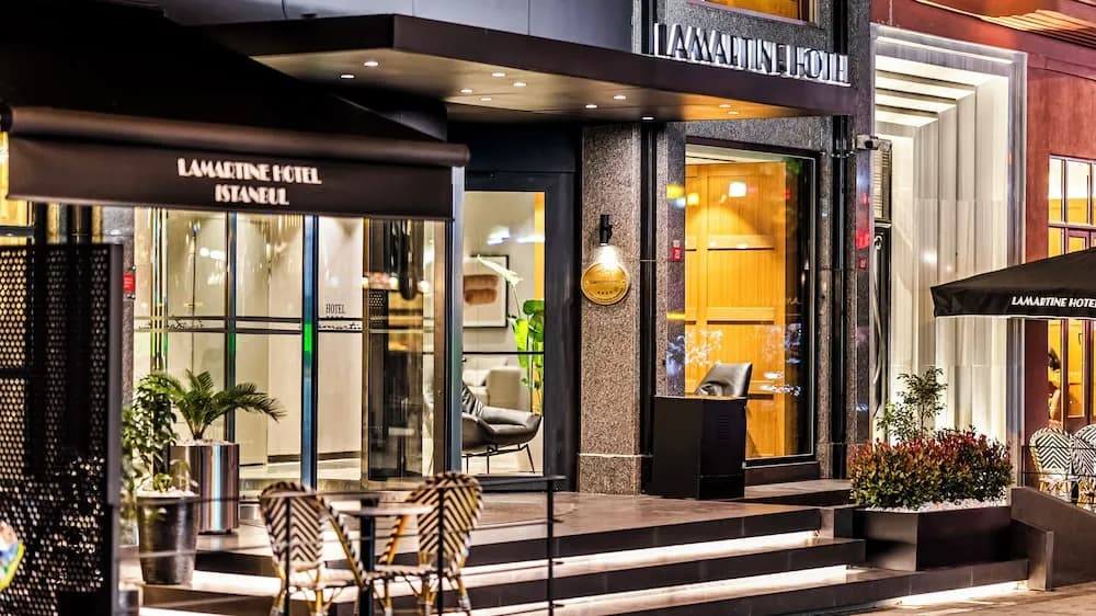 Lamartine Hotel