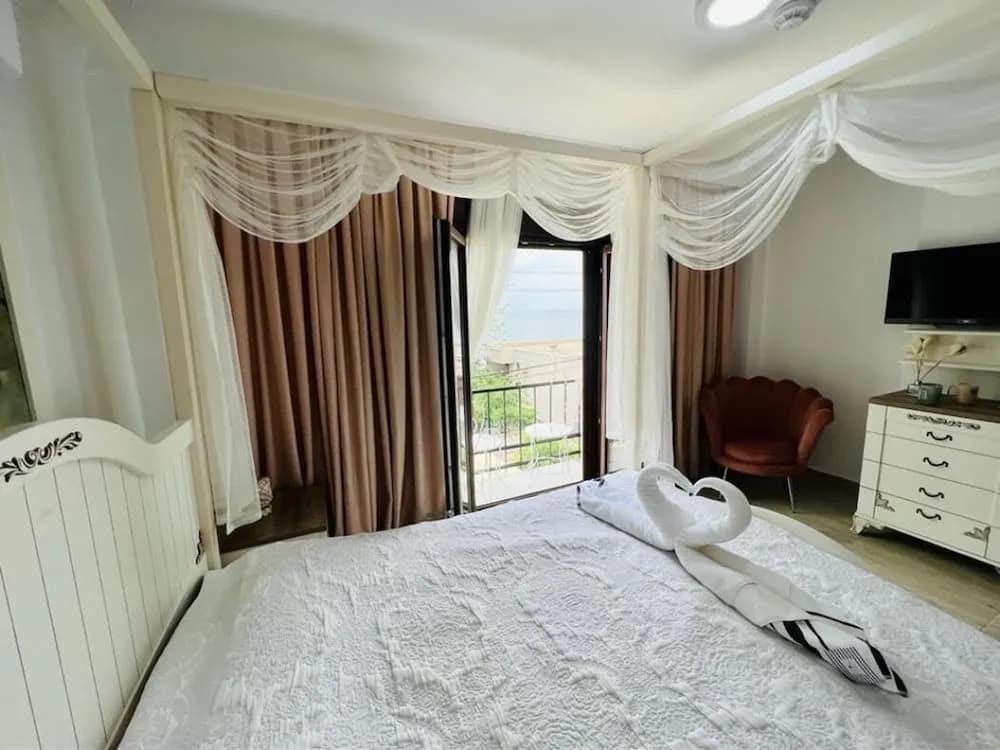 Ellawilla Suit House