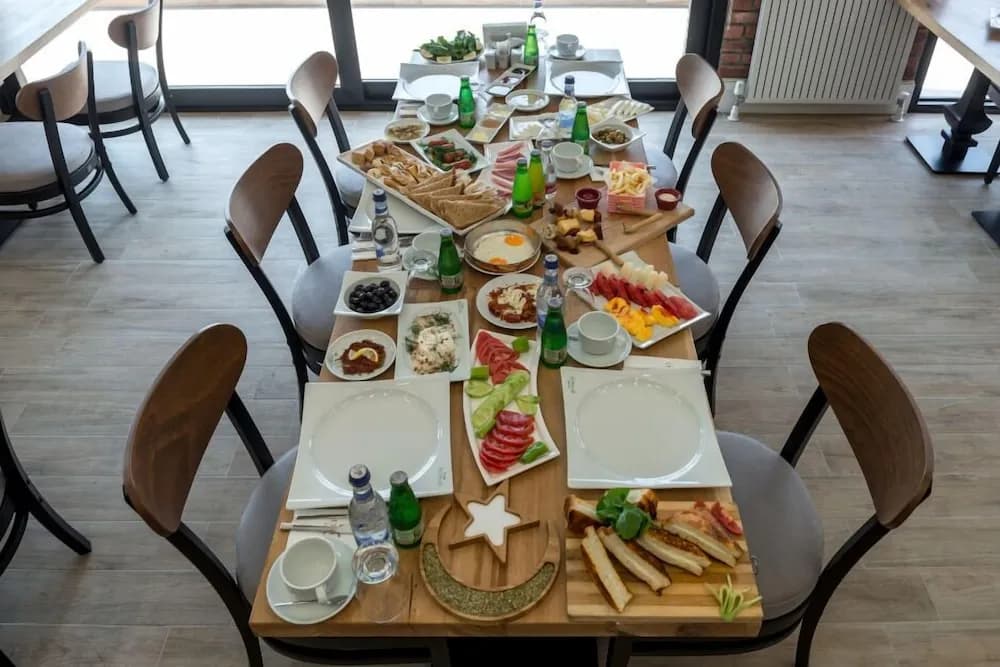 Yemek ve içecek