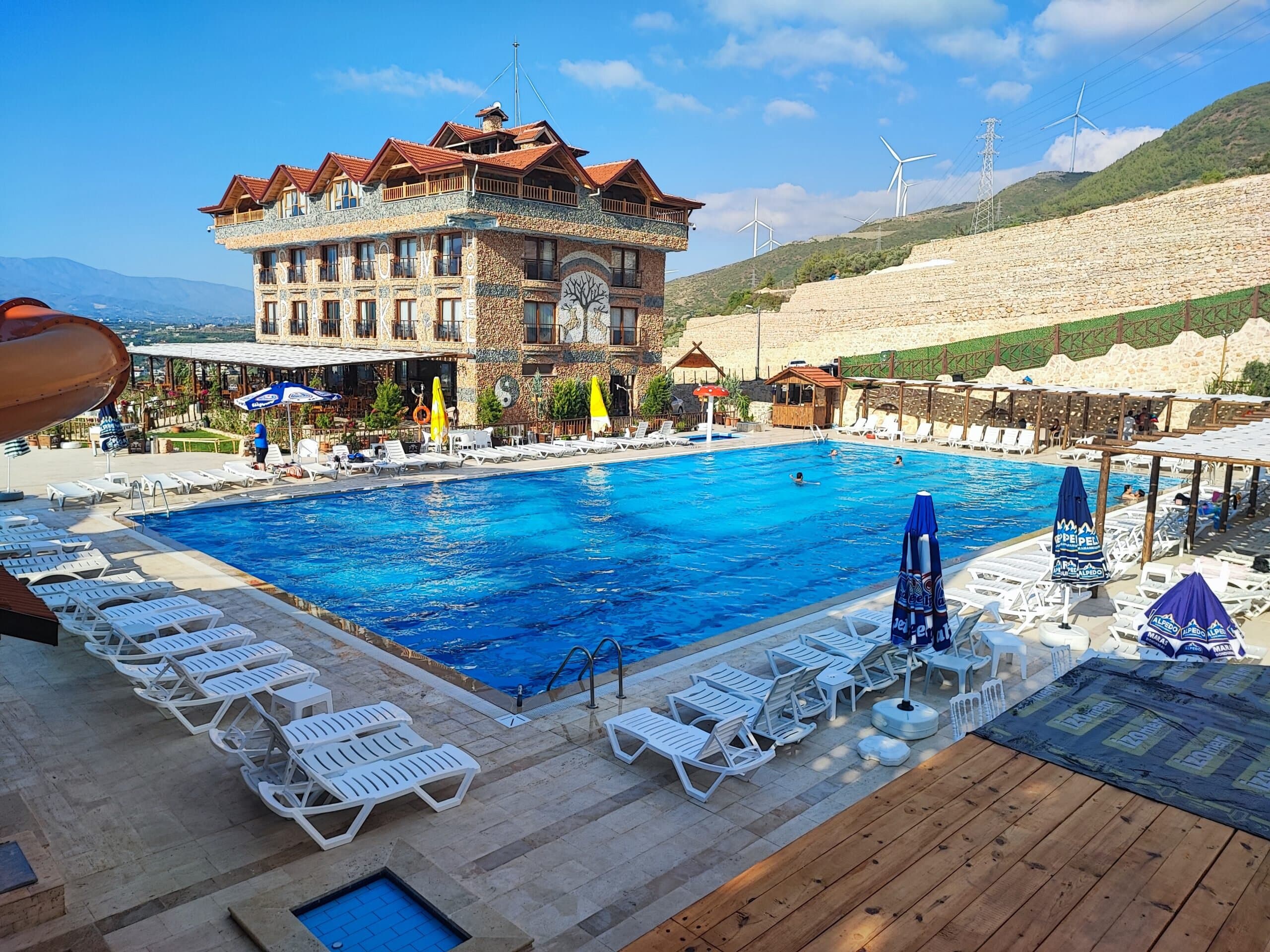 Simon Aqua Park Otel