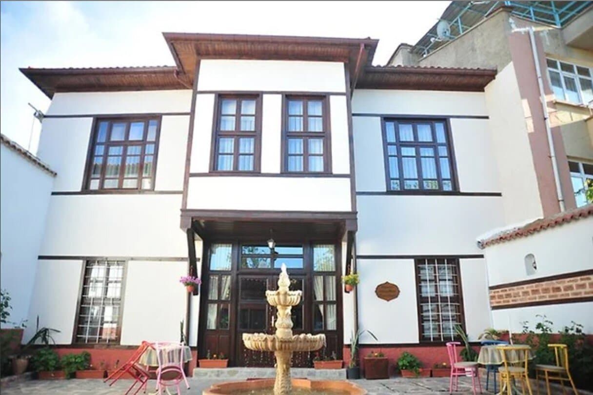 Akşehir Butik Hotel-Hasan Muallim Konukevi