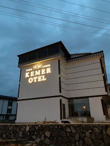 Tarihi Çerkeş Kemer Otel