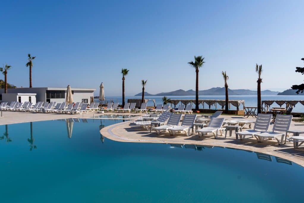 Veluna Beach Resort