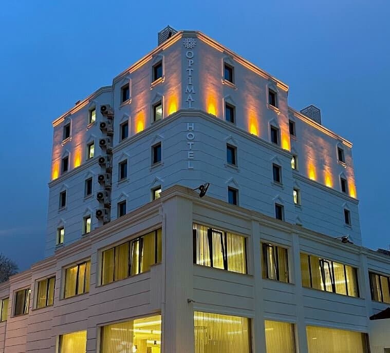 The Optimal Hotel
