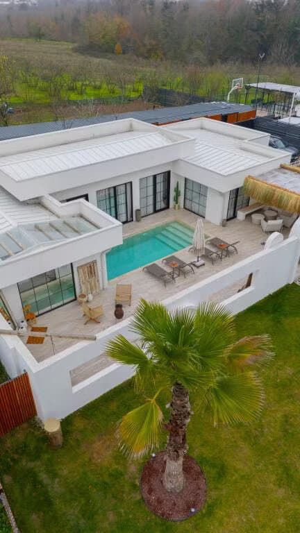 Cherry Hill Premium Villa
