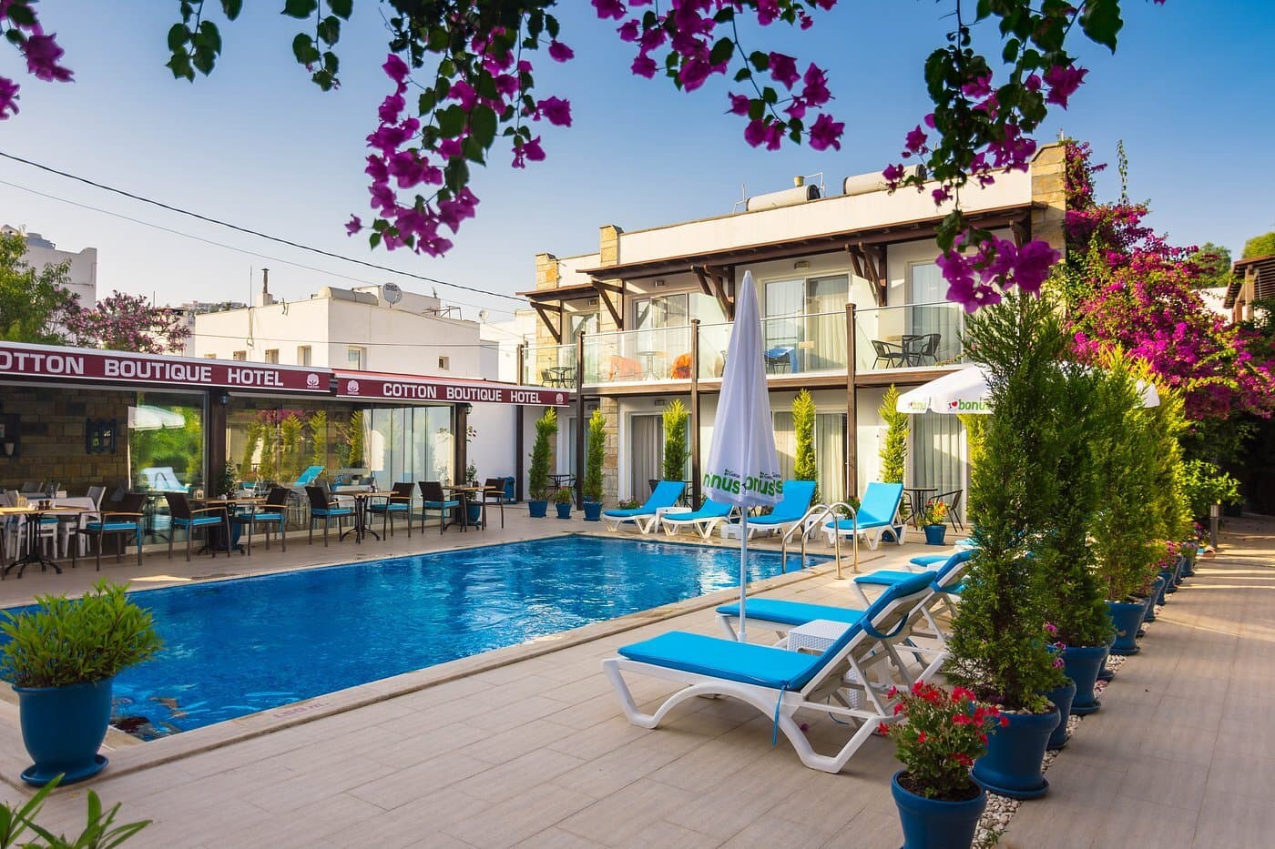 Cotton Hotel
