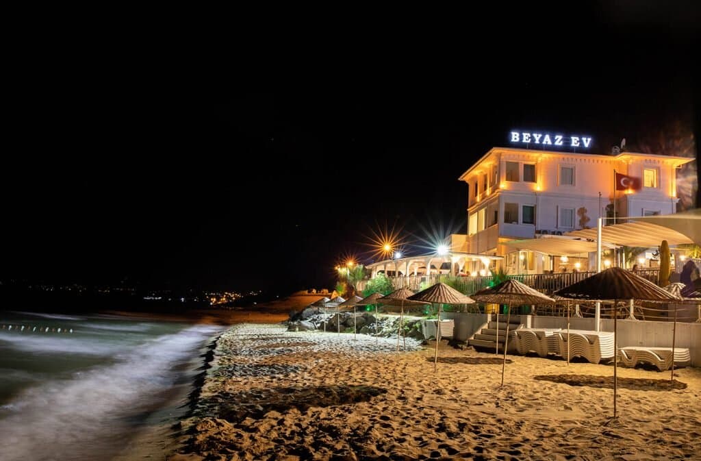 Beyaz Ev Otel & Restaurant