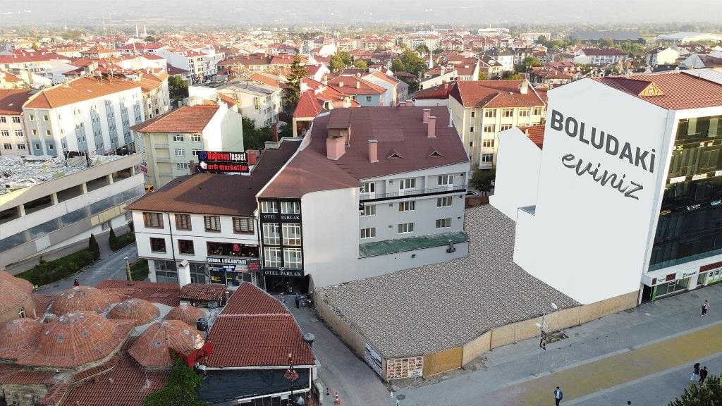 Parlak Otel