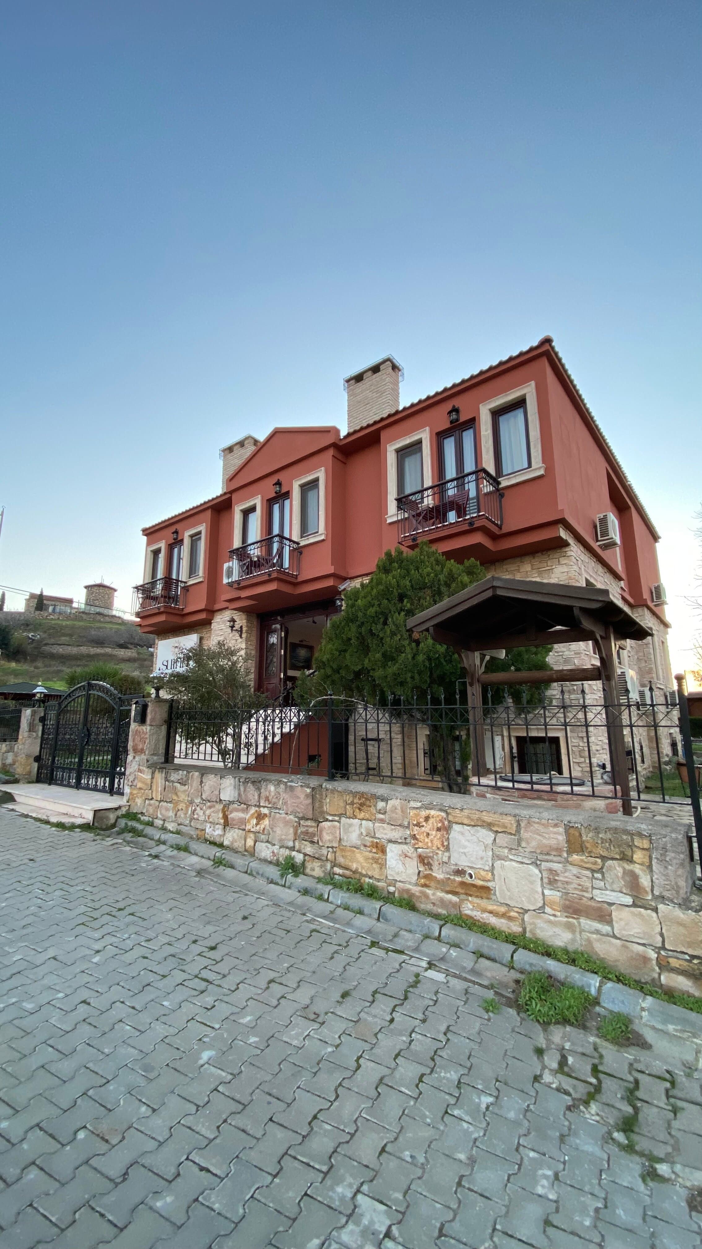 Cunda Suinn Otel