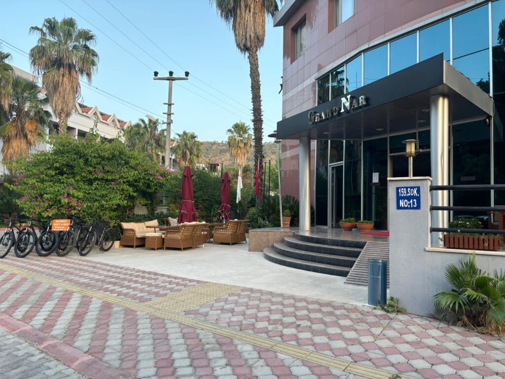 Grand Nar Hotel