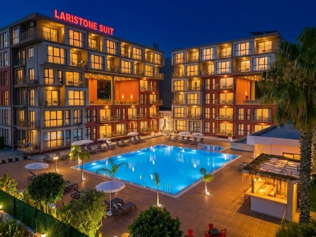 Laristone Suite Spa Hotel