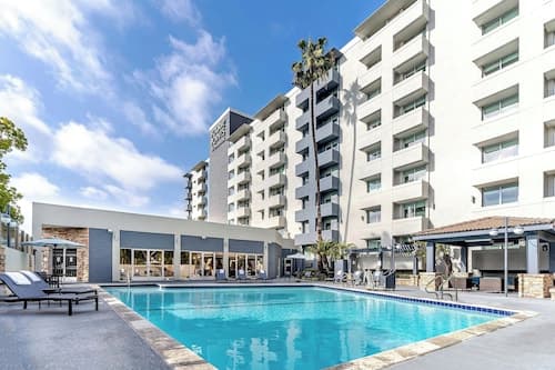Four Points by Sheraton Los Angeles Westside