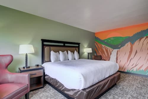 Ridgeline Hotel at Yellowstone, an Ascend Collection Hotel