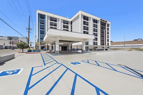 Hampton Inn by Hilton Los Angeles Airport LAX