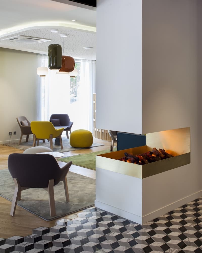 Lobi dinlenme salonu