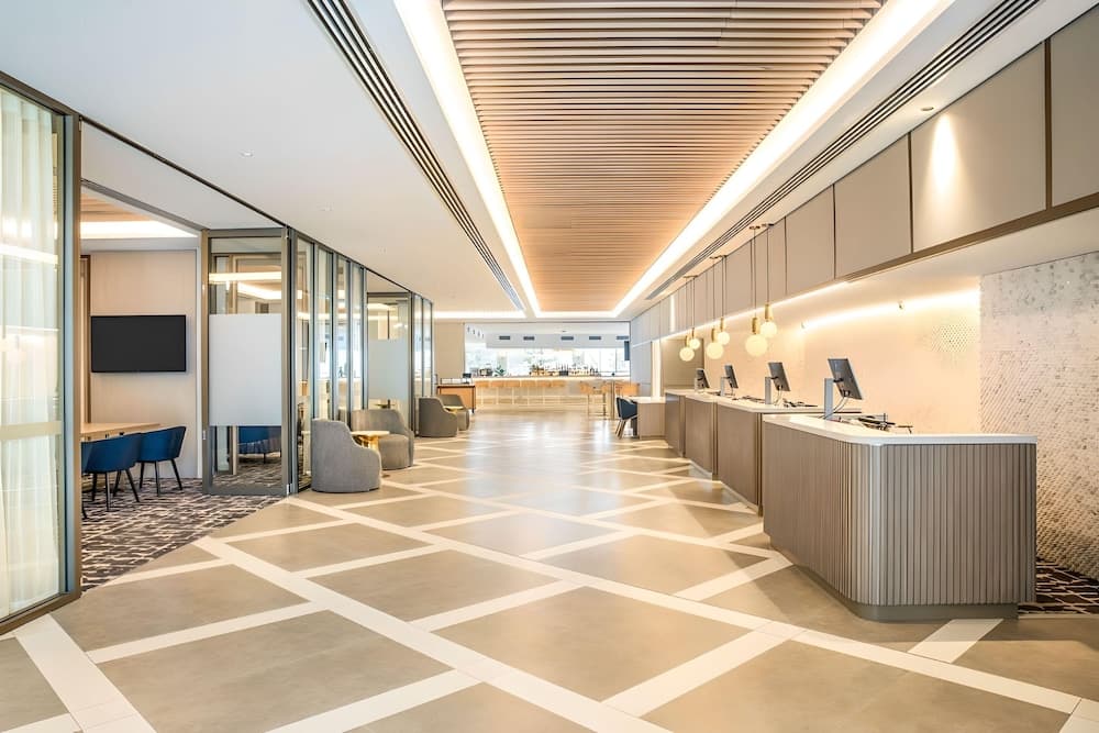 Crowne Plaza Sydney Coogee Beach by IHG