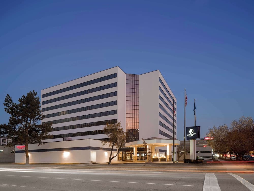 DoubleTree Suites by Hilton Hotel Salt Lake City