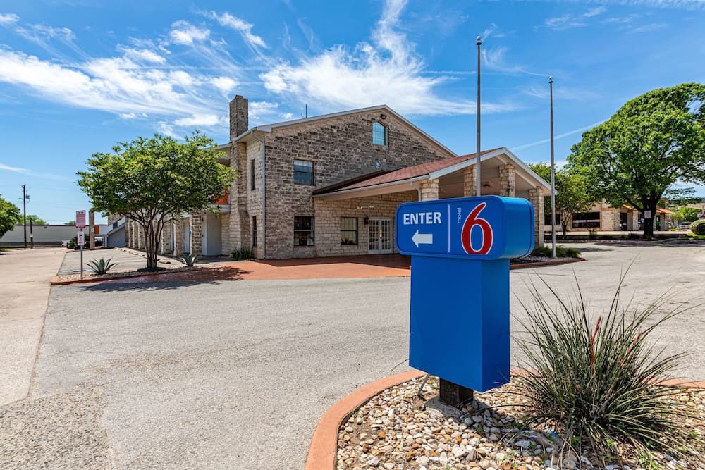 Motel 6 Georgetown, TX
