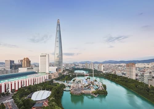 Lotte Hotel World