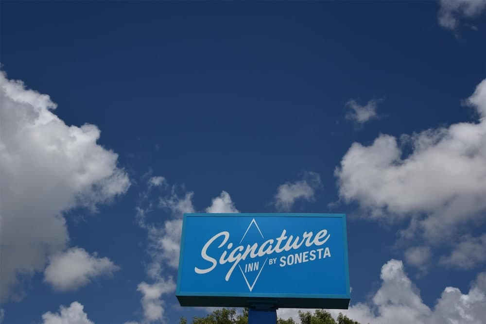Signature Inn Miami