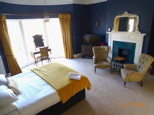 Donington Manor Hotel