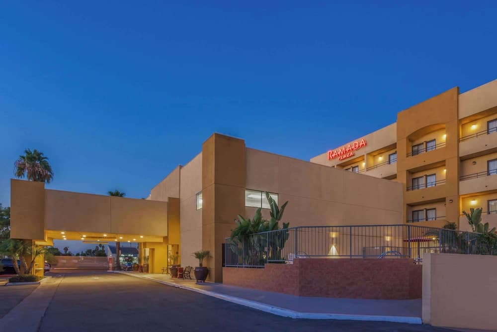 Ramada Plaza by Wyndham Garden Grove/Anaheim South