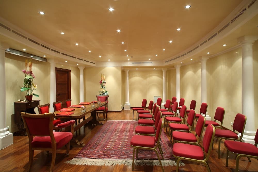 Toplantı salonu/imkânları
