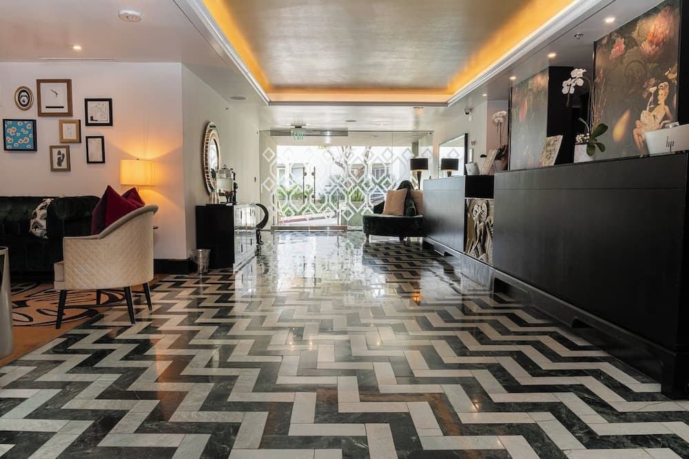 Lobi dinlenme salonu