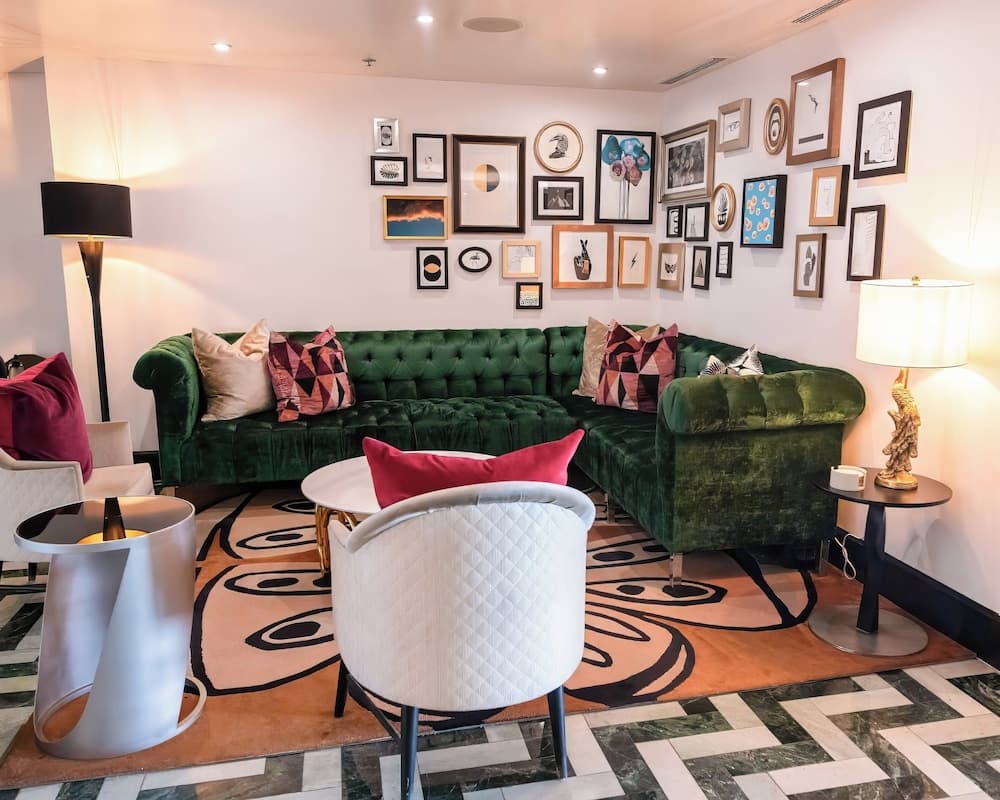 Lobi dinlenme salonu