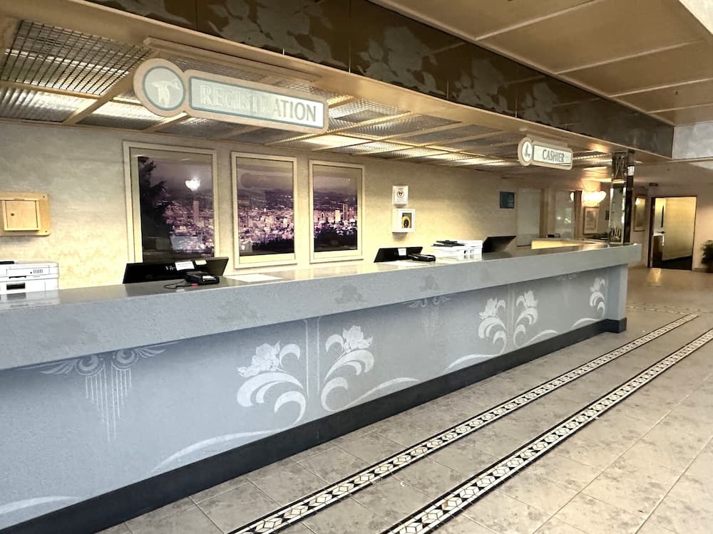 Sojourn Suites Portland Airport