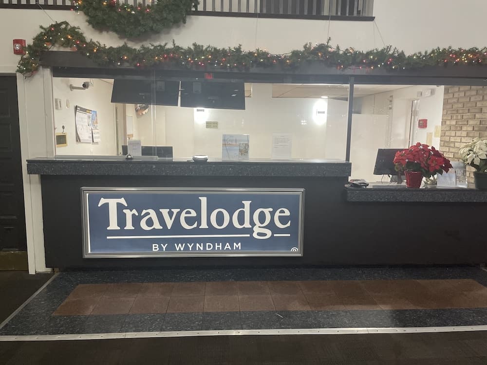 Travelodge by Wyndham Vernon CT
