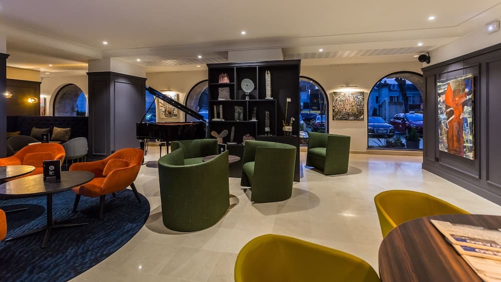 Lobi dinlenme salonu