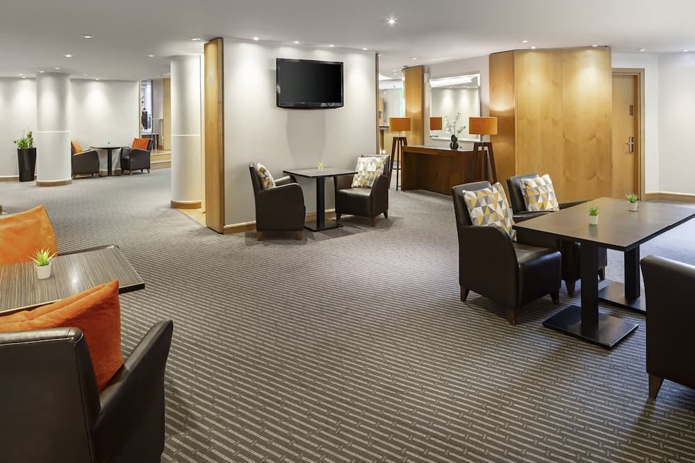 Holiday Inn Basingstoke by IHG