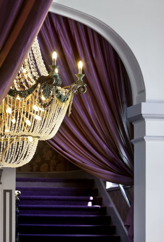 Lobi dinlenme salonu