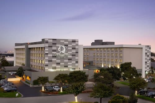 DoubleTree by Hilton San Francisco South Airport Blvd