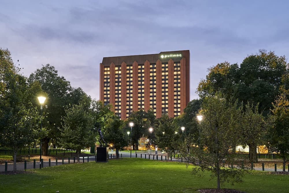 Pullman Melbourne on the Park