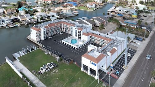 WindWater Hotel and Marina