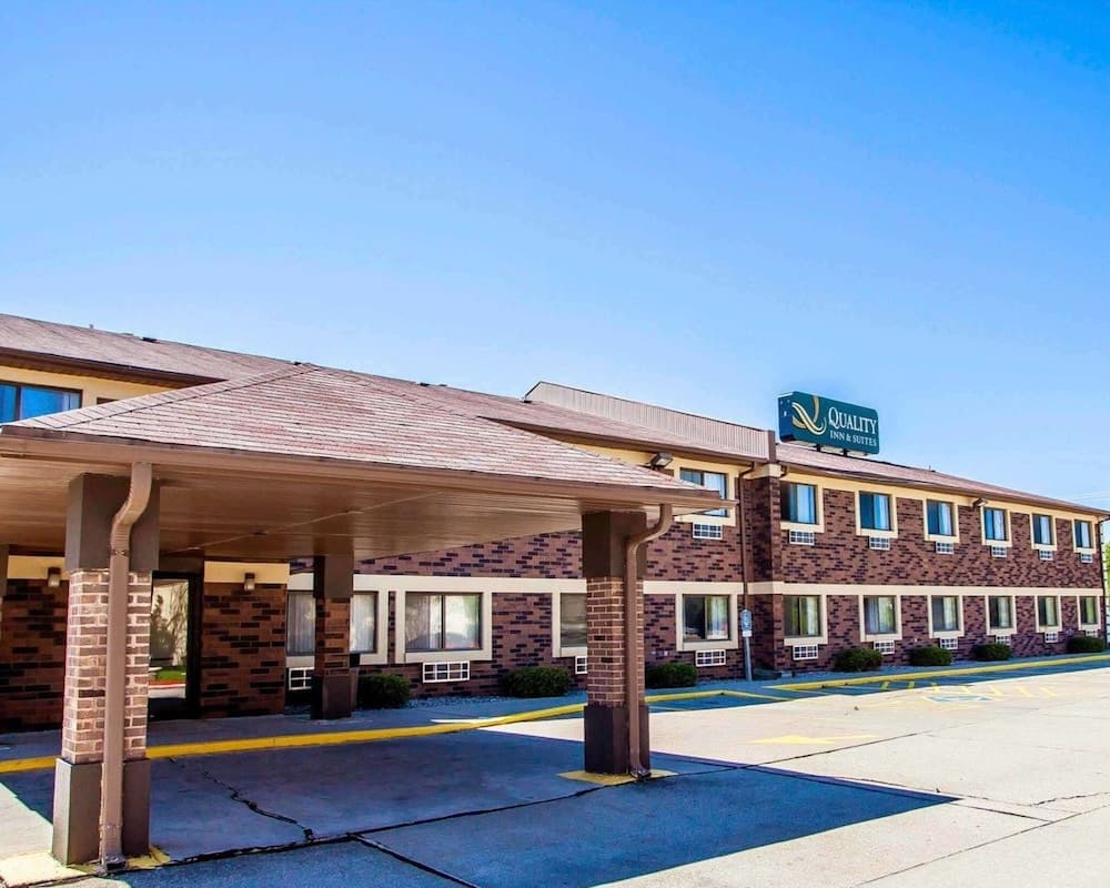 Quality Inn & Suites