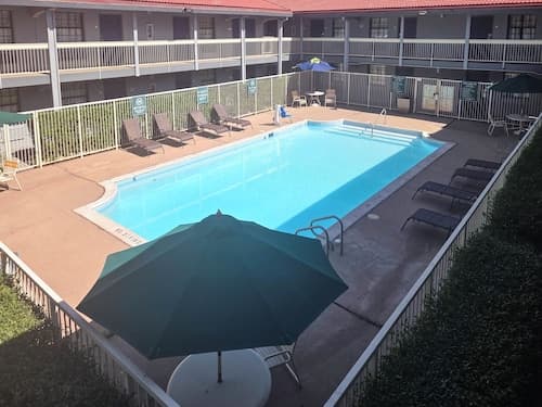 Motel 6 Aurora, CO – Medical Center